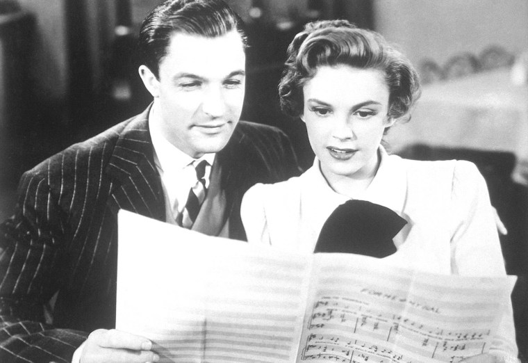 Gene Kelly, Judy Garland, publicity still for FOR ME AND MY GAL (1942)