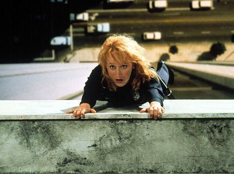 600full-postcards-from-the-edge-screenshot