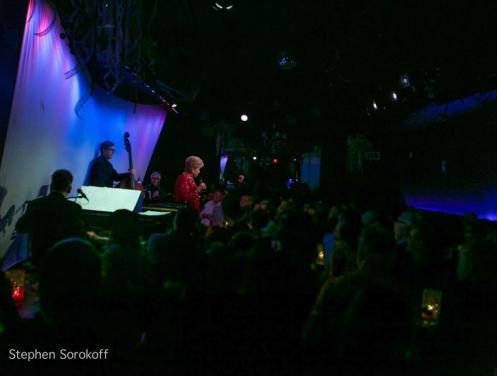 150283_10200362917899271_1683453370_n