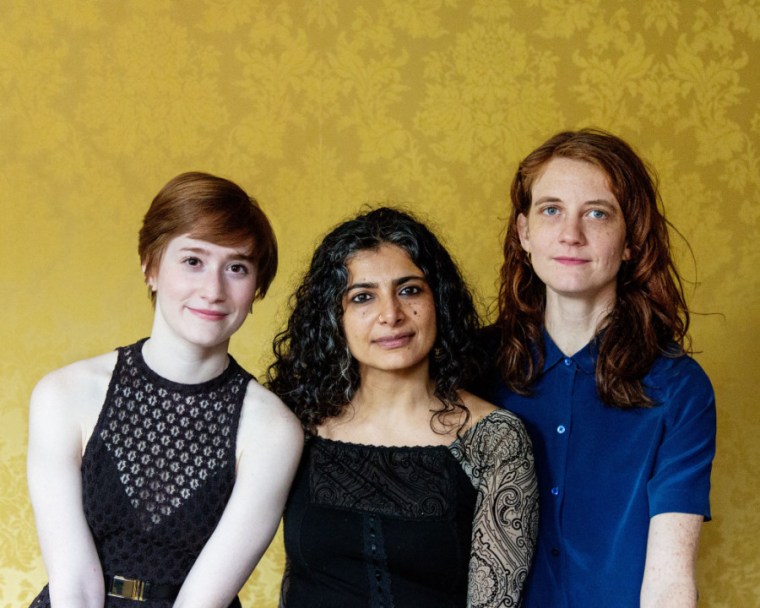 image-2-l-r-rachel-sussman-riti-sachdeva-lee-sunday-evans-emma-pratte-1